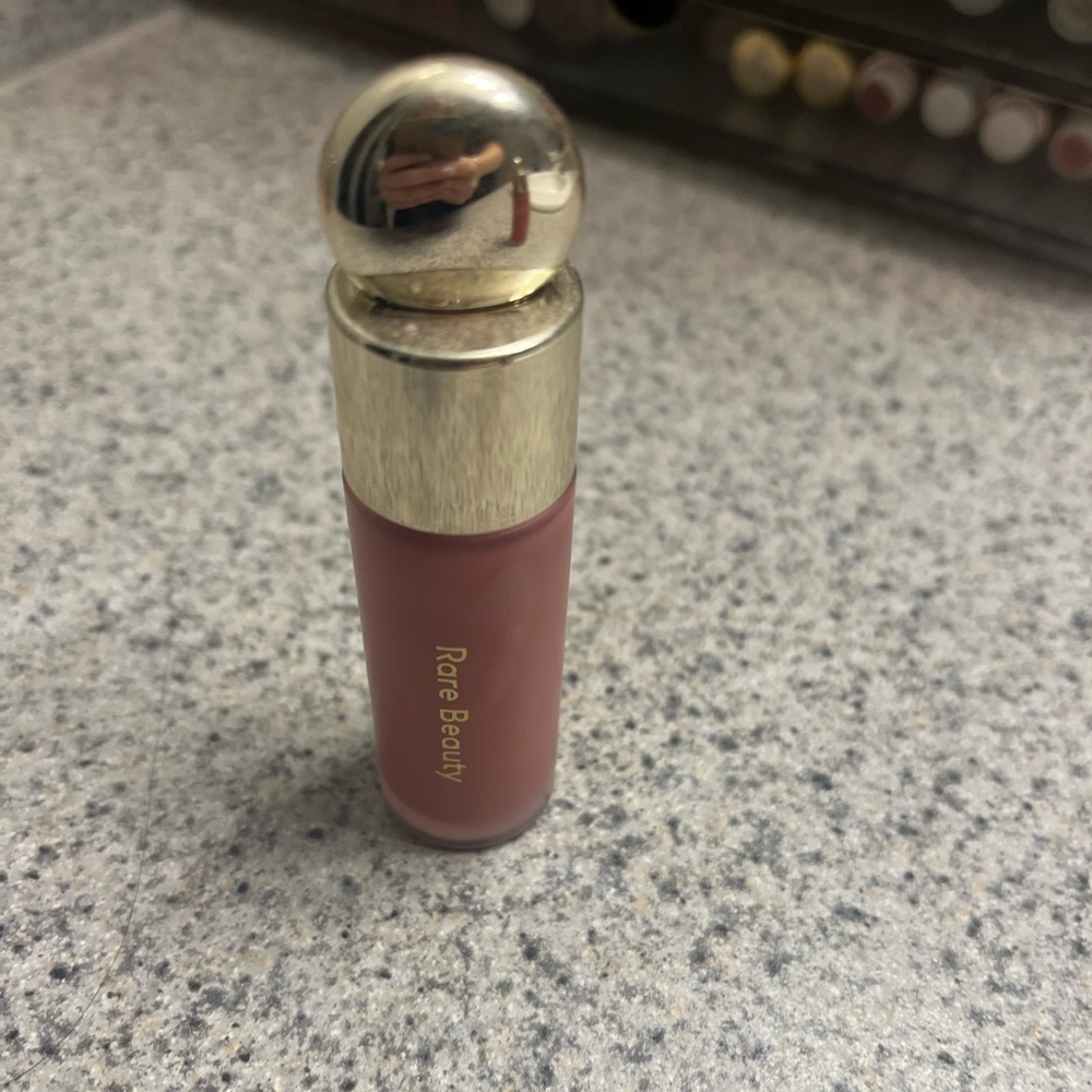 Rare beauty blush.